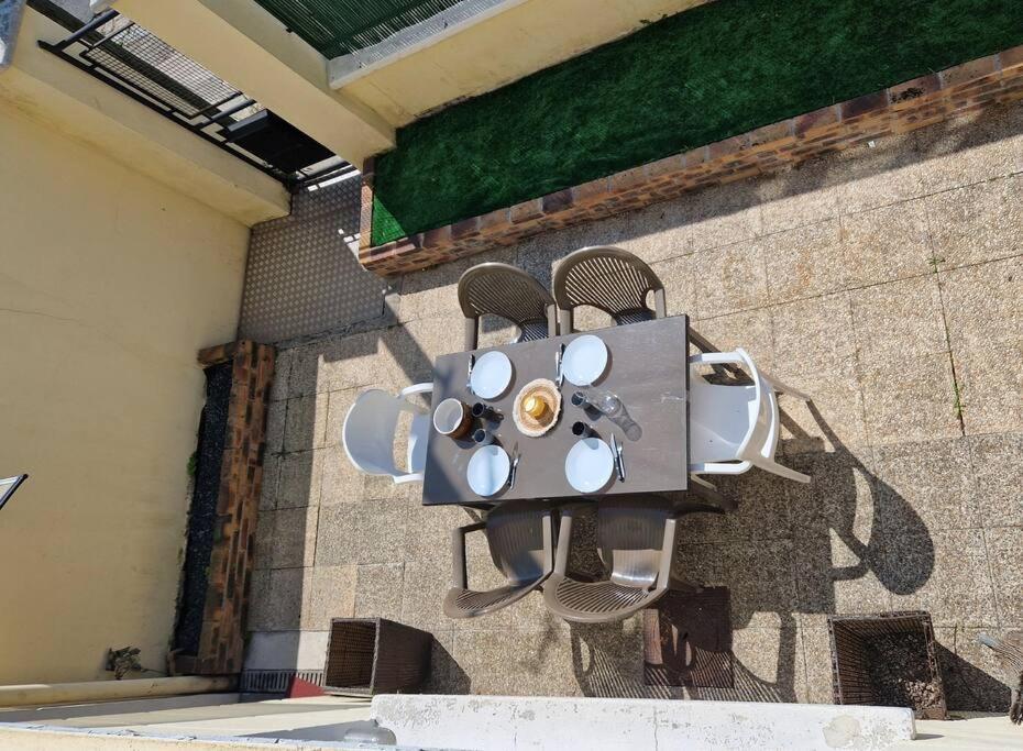 Duplex Spacieux Renove Recemment Proche Paris *